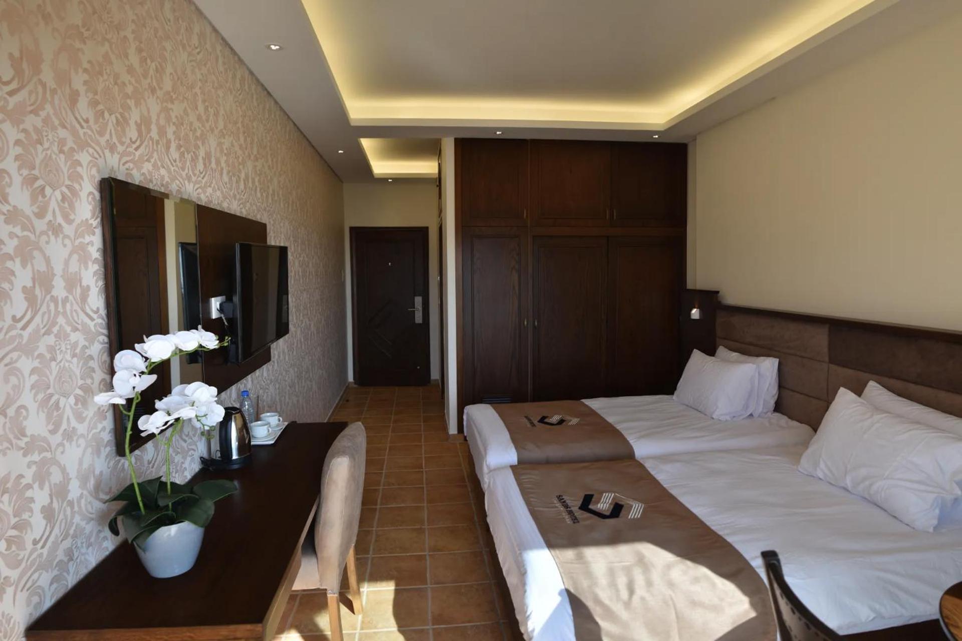 Sands Hotel Byblos Bagian luar foto